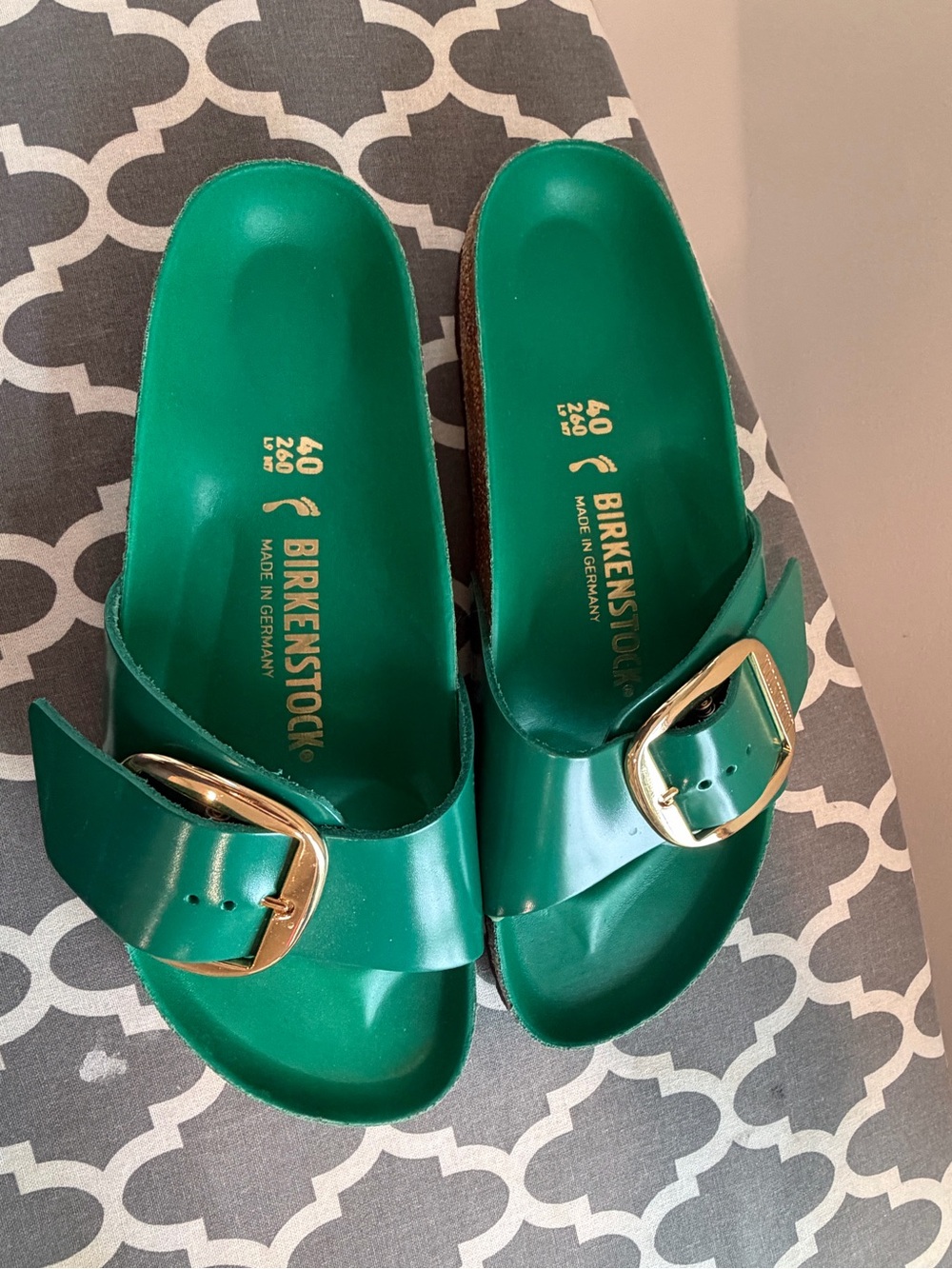 Birkenstock Emerald Green Patent Slide Sandals with Gold Buckles - Picture 3 of 4